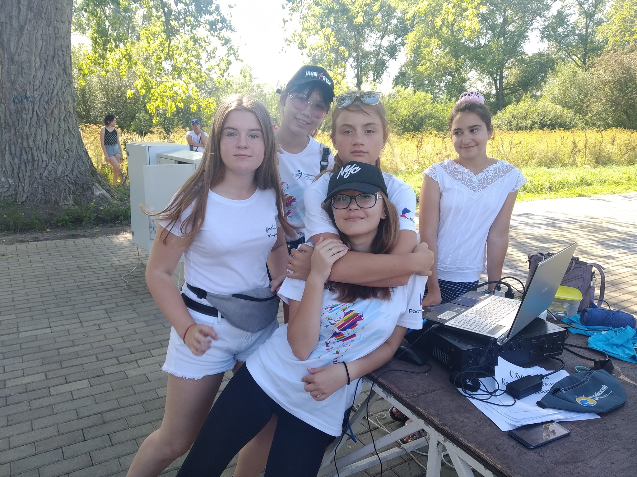 Зеленоградские волонтеры на турнире по регби