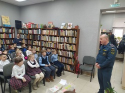 В Зеленоградской детской библиотеке прошел «День рождения огнетушителя»