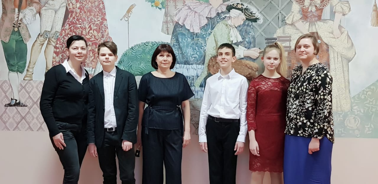 Воспитанники детской школы искусств приняли участие в конкурсе  «Петербургская весна 2019»