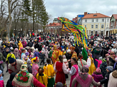 В Зеленоградске состоялось народное гуляние «Масленица хороша – широка ее душа!»